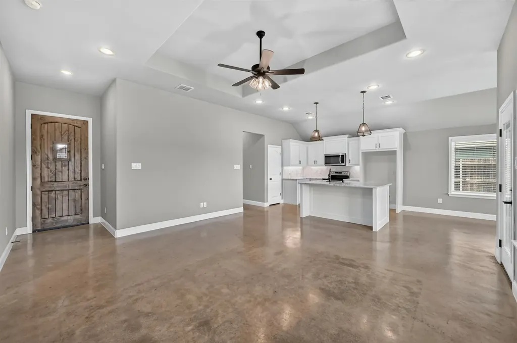 214 Rees Avenue Godley TX 76044