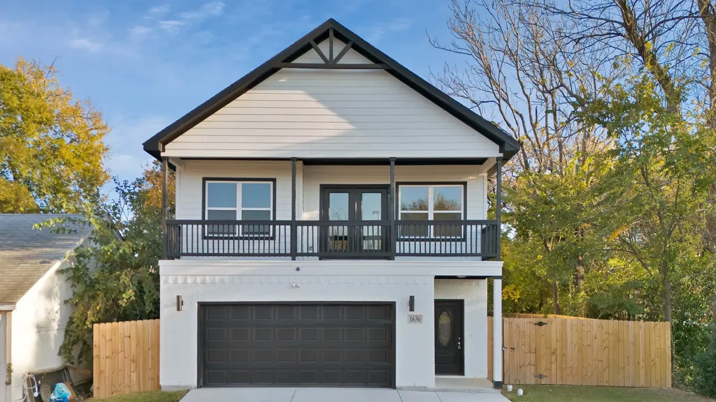 1636 Elsie Faye Heggins Street Dallas TX 75215