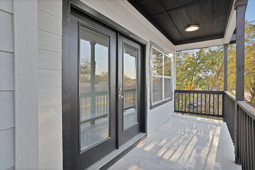 1636 Elsie Faye Heggins Street Dallas TX 75215