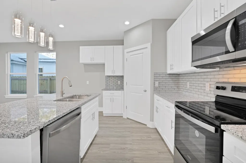 1636 Elsie Faye Heggins Street Dallas TX 75215