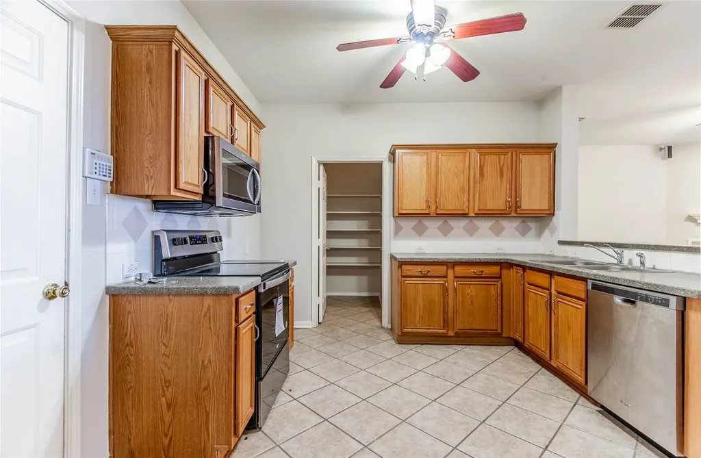 11812 Wispwillow Drive Fort Worth TX 76244