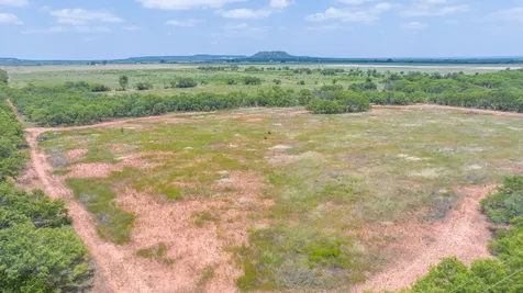 2276 Cr 142 Lawn TX 79530