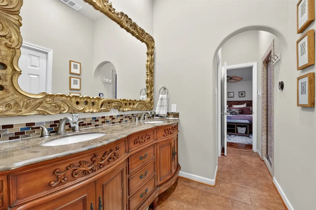 3014 Baron Drive Garland TX 75040