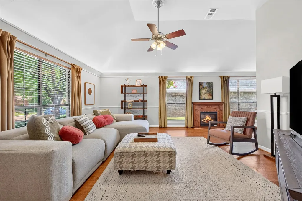 3014 Baron Drive Garland TX 75040