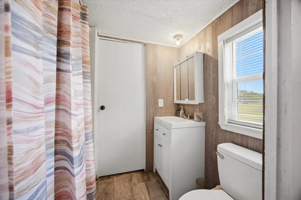 13345 Fm 1391 Kemp TX 75143