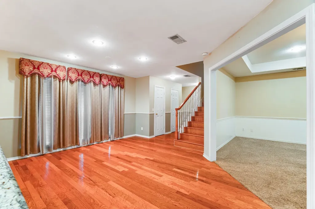 4585 Farm Road 195 Paris TX 75462
