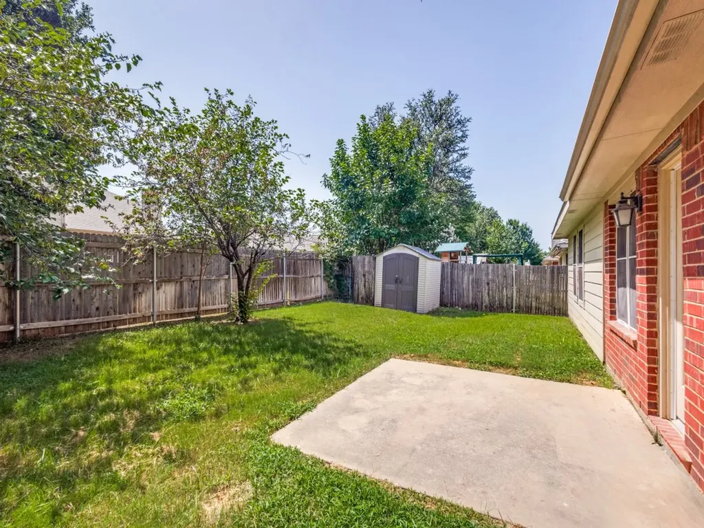 11916 Hickory Circle Fort Worth TX 76244