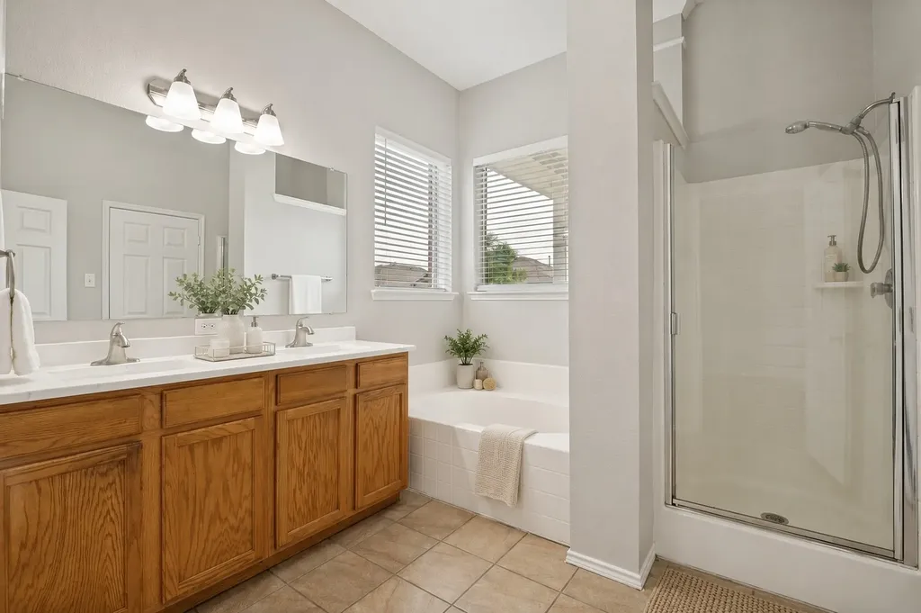 422 Red Sage Lane Duncanville TX 75137