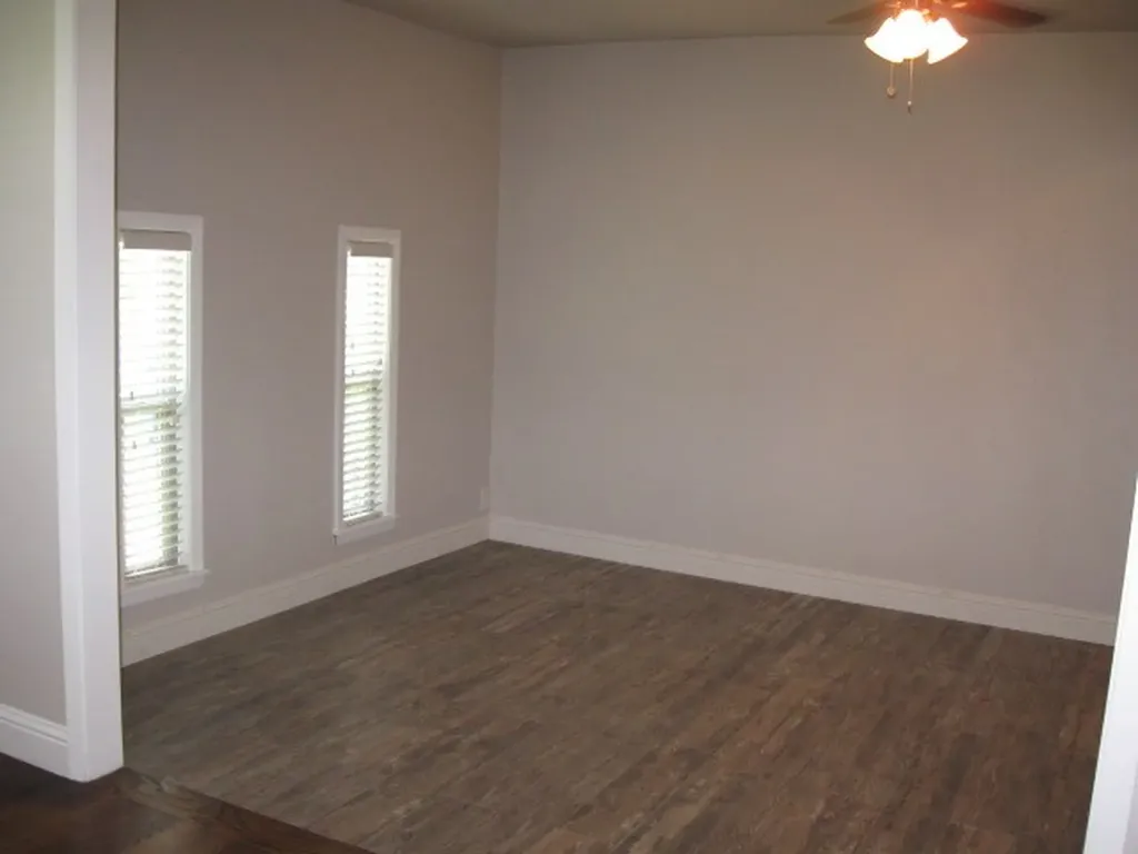 12112 Bellafonte Drive Dallas TX 75243