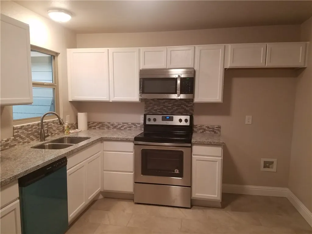 12112 Bellafonte Drive Dallas TX 75243