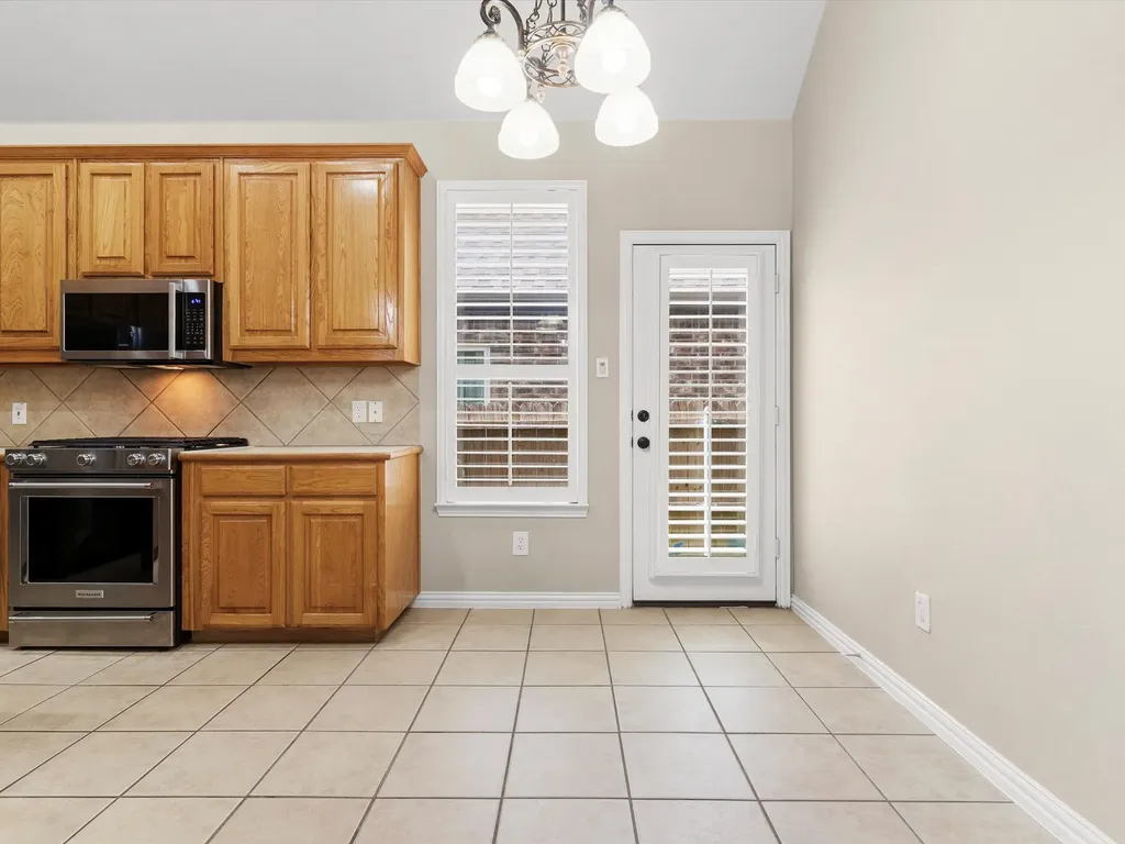 1949 Stonecourt Drive Bedford TX 76021