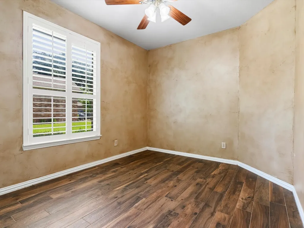 1949 Stonecourt Drive Bedford TX 76021