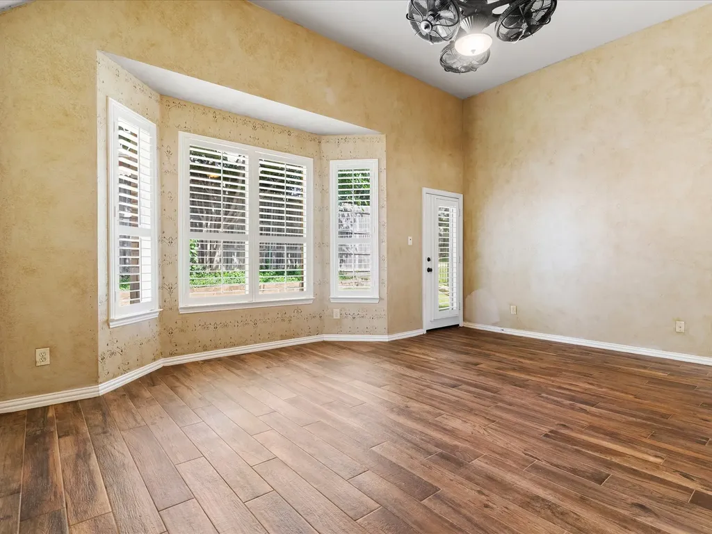 1949 Stonecourt Drive Bedford TX 76021