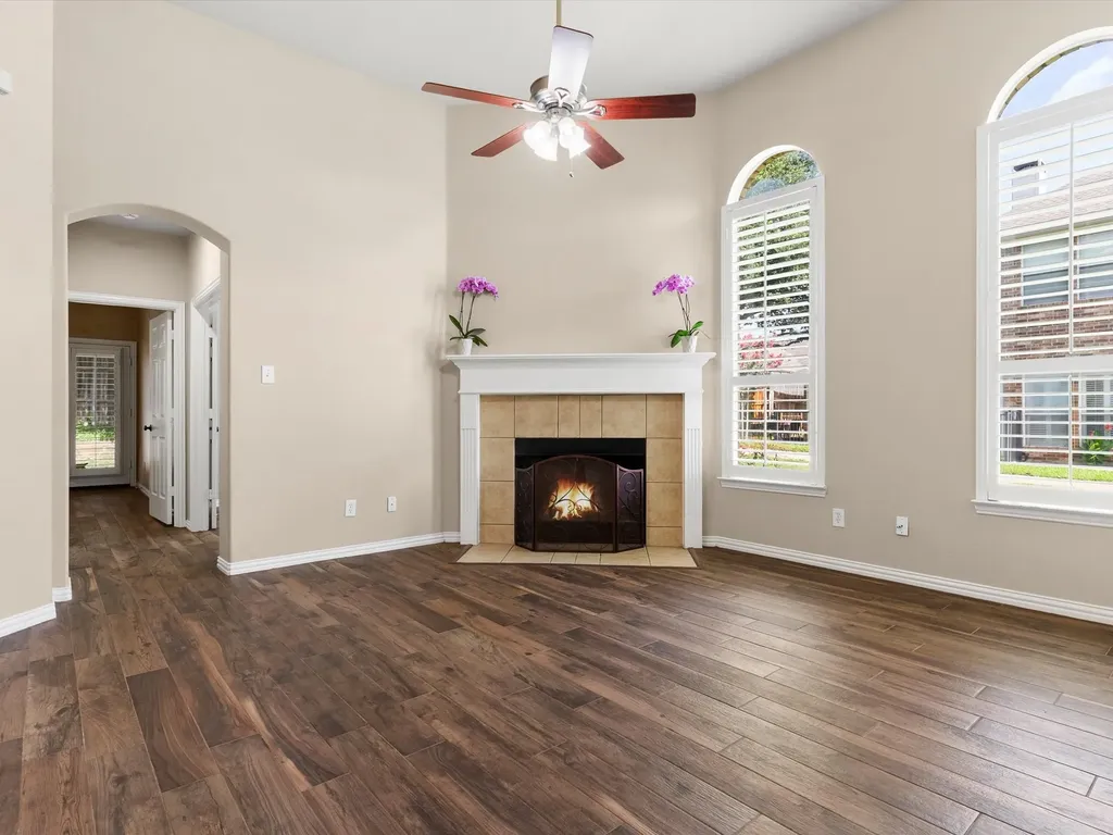 1949 Stonecourt Drive Bedford TX 76021