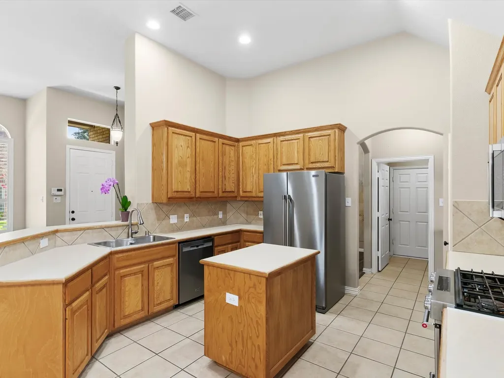 1949 Stonecourt Drive Bedford TX 76021