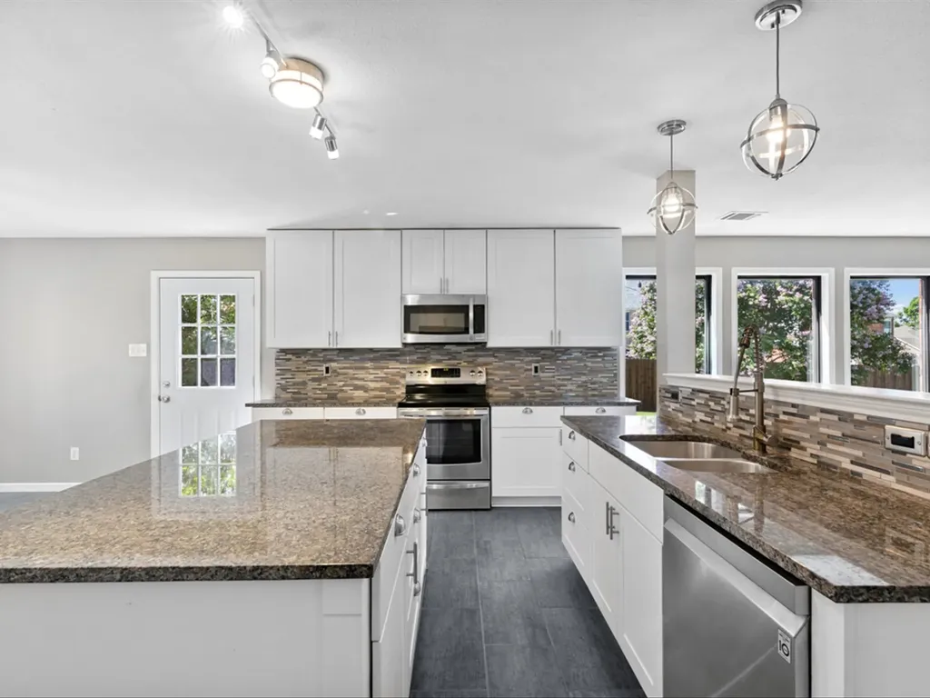 5304 Los Altos Road Fort Worth TX 76244