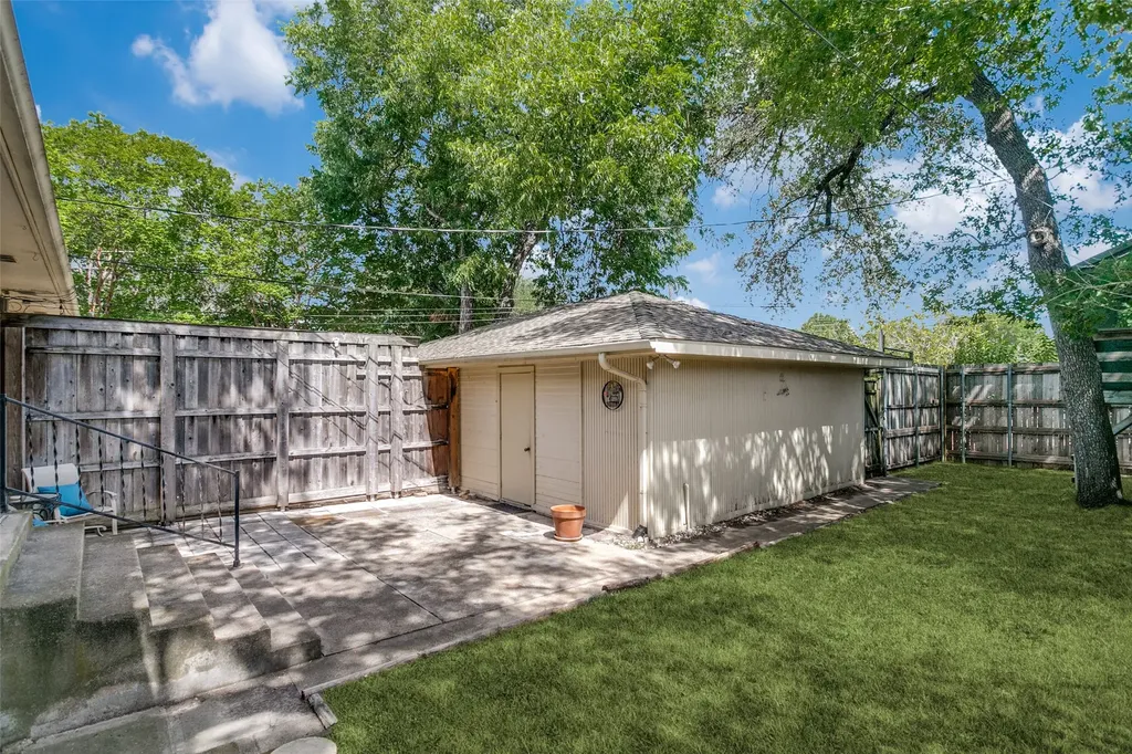 11033 Joymeadow Drive Dallas TX 75218