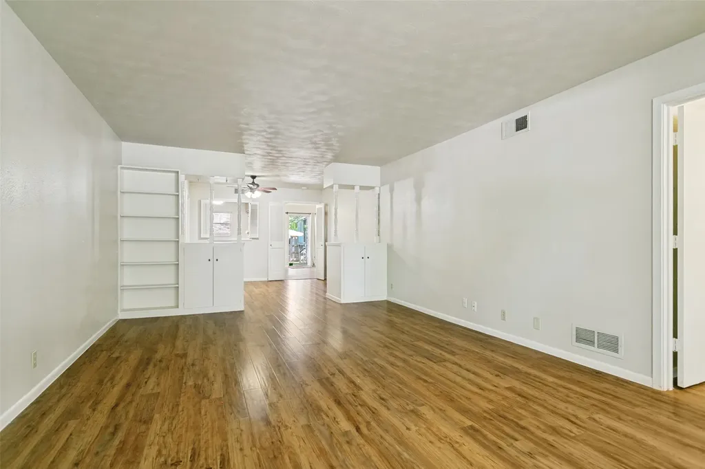 11033 Joymeadow Drive Dallas TX 75218