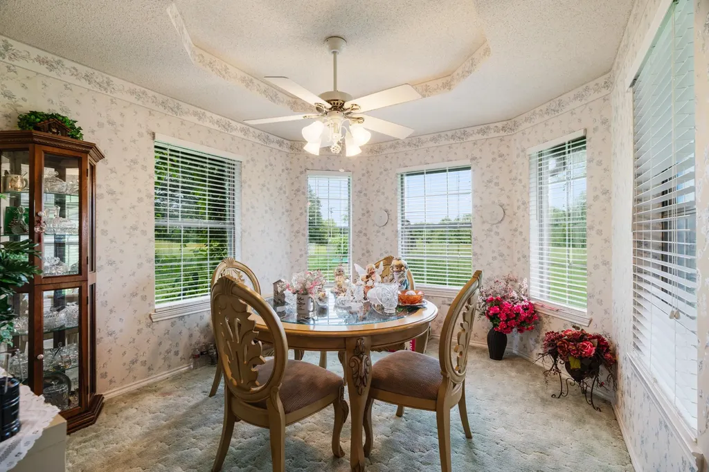 570 N Center Blossom TX 75416