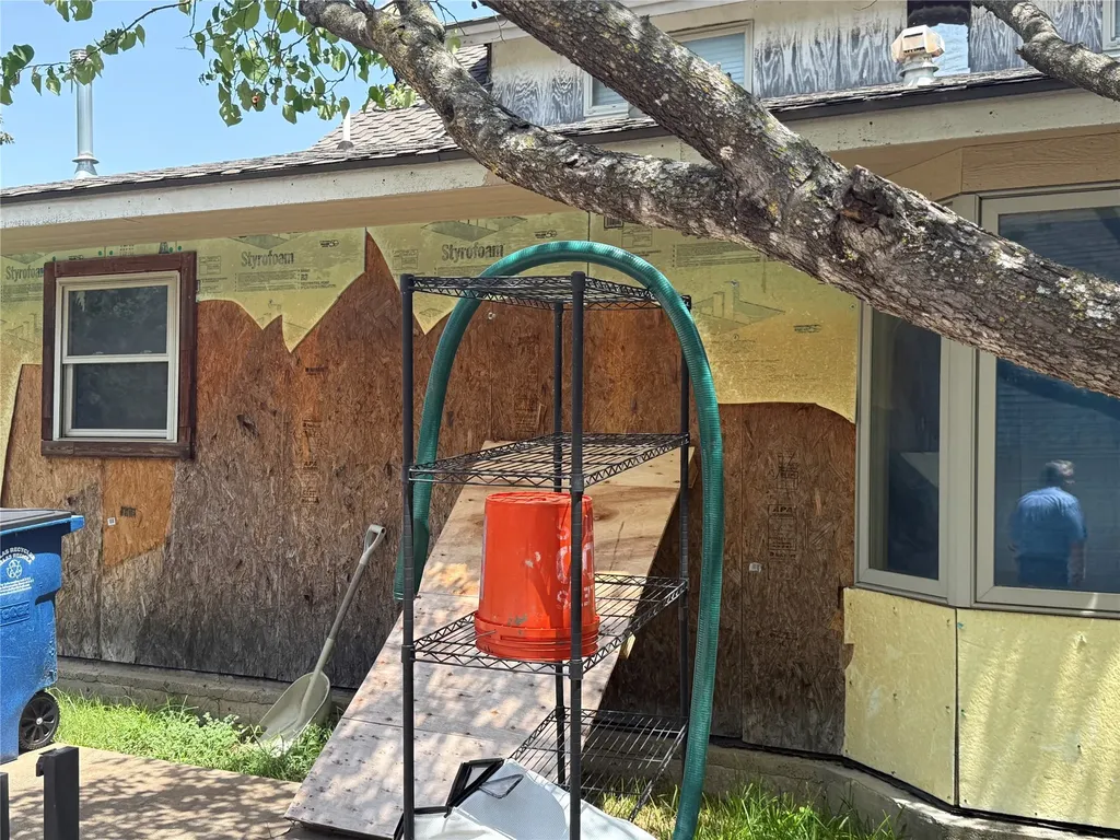 2904 Bridal Wreath Lane Dallas TX 75233
