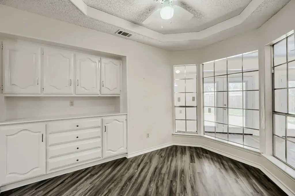 1949 Chesham Drive Carrollton TX 75007