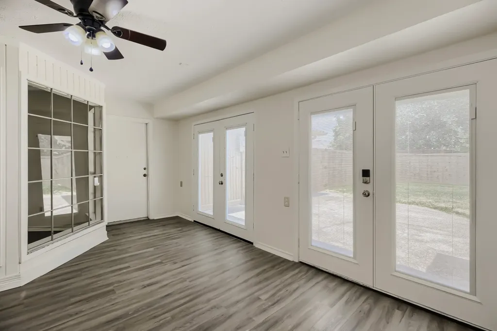 1949 Chesham Drive Carrollton TX 75007