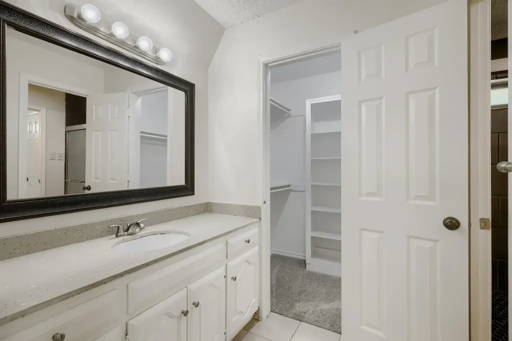1949 Chesham Drive Carrollton TX 75007