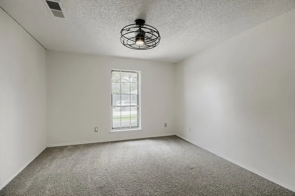 1949 Chesham Drive Carrollton TX 75007