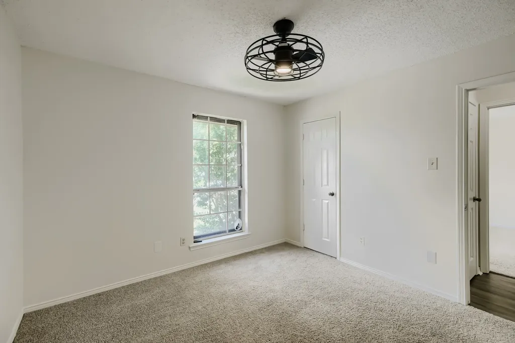 1949 Chesham Drive Carrollton TX 75007