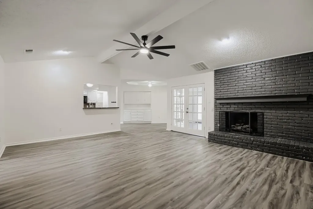 1949 Chesham Drive Carrollton TX 75007