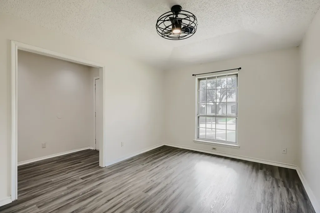 1949 Chesham Drive Carrollton TX 75007