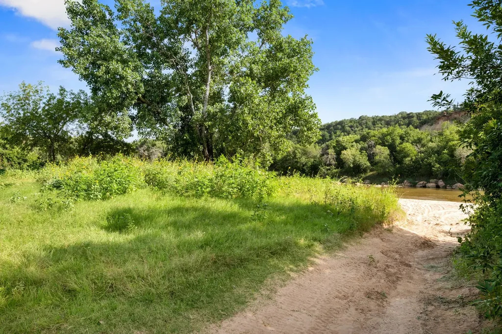 800 River View Road Millsap TX 76066