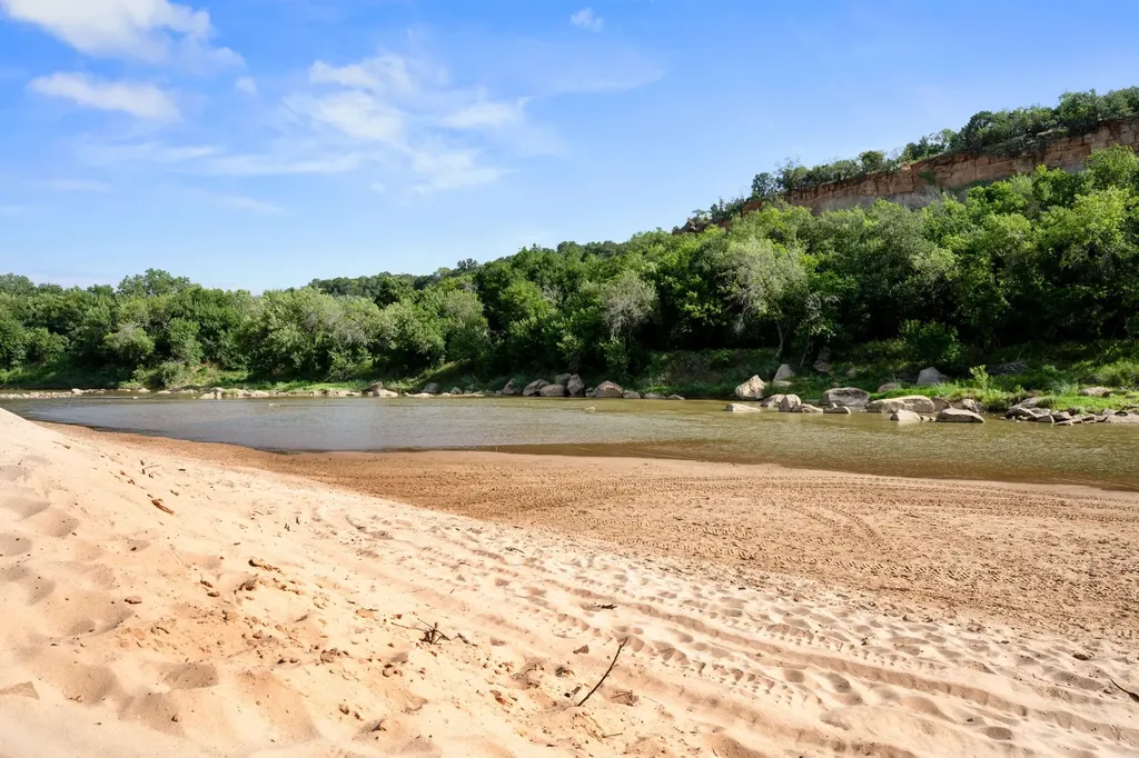 800 River View Road Millsap TX 76066