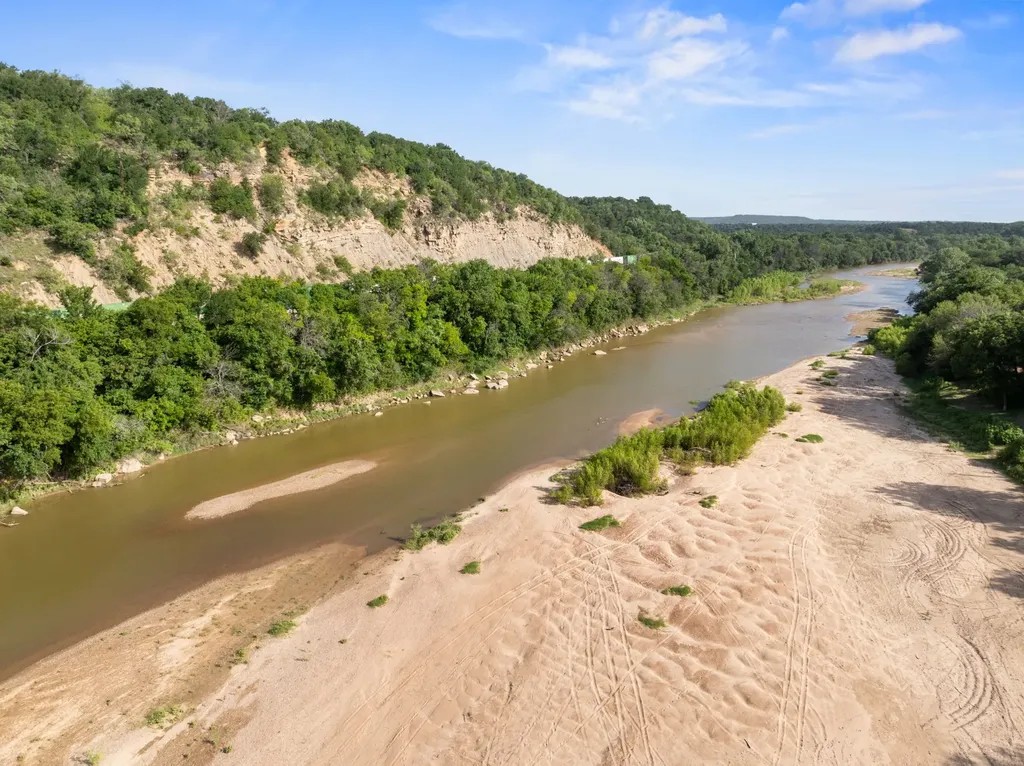 800 River View Road Millsap TX 76066