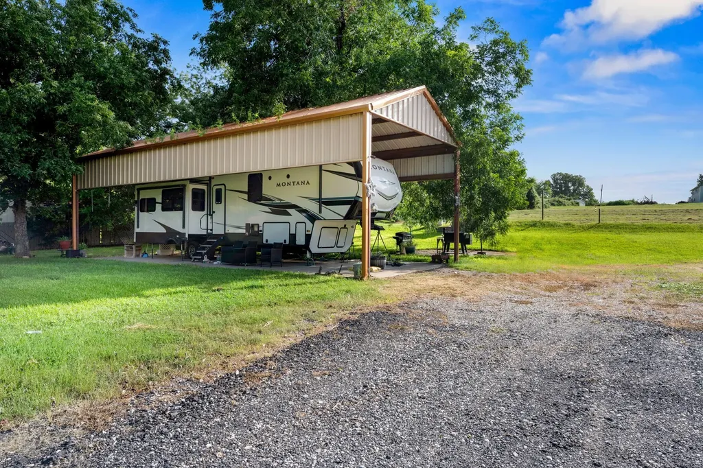800 River View Road Millsap TX 76066