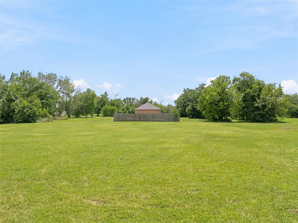 2825 S 7th Street Waco TX 76706