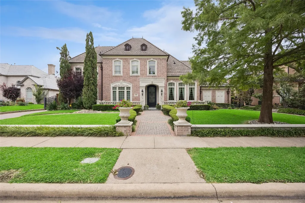 1800 Windermere Drive Plano TX 75093