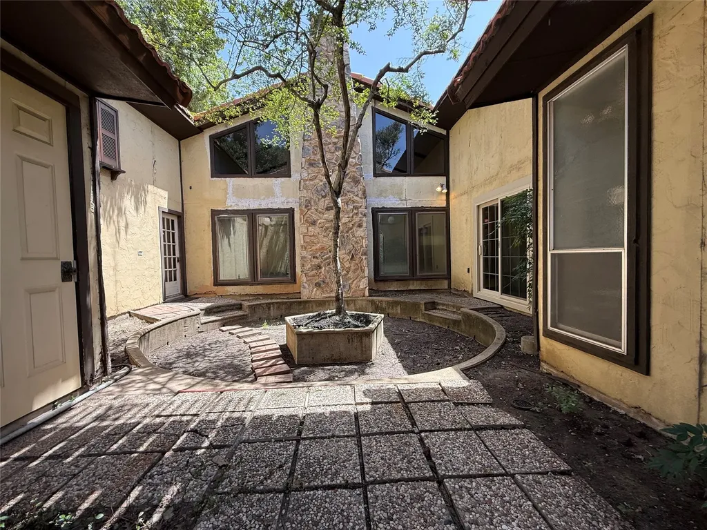 2510 Brookcrest Drive Garland TX 75040