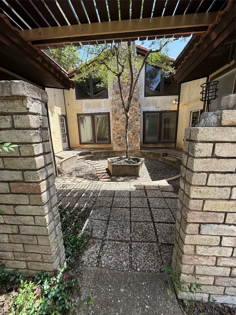 2510 Brookcrest Drive Garland TX 75040