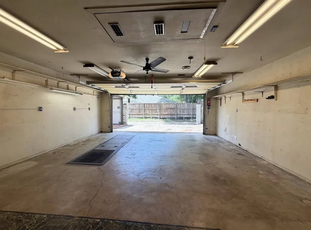 2510 Brookcrest Drive Garland TX 75040