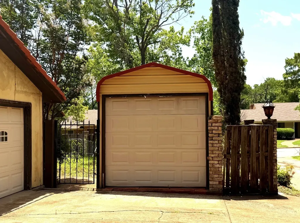 2510 Brookcrest Drive Garland TX 75040