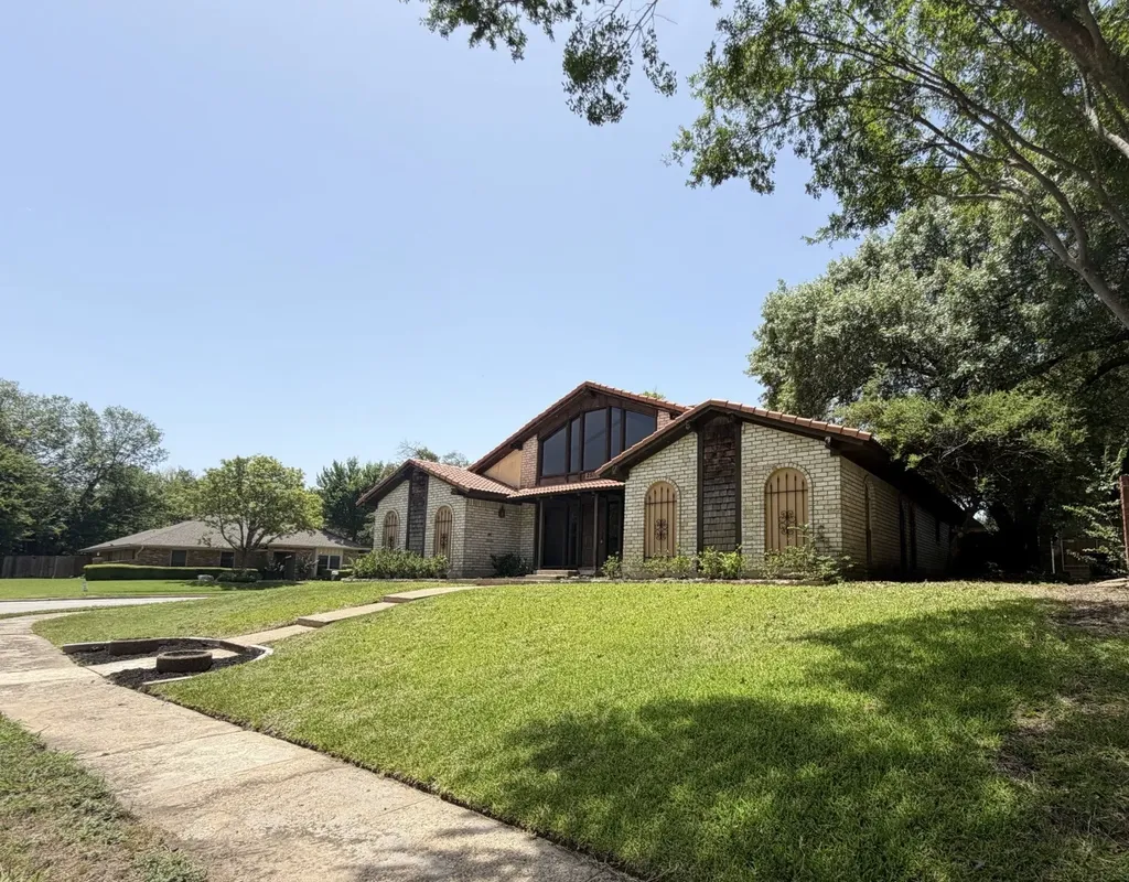 2510 Brookcrest Drive Garland TX 75040