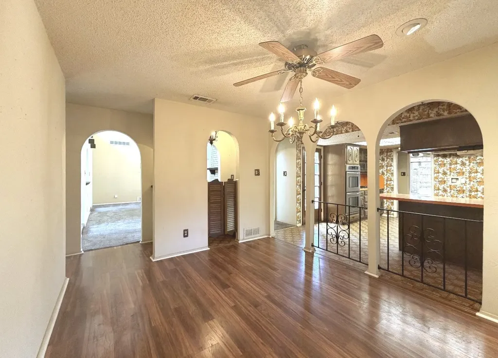 2510 Brookcrest Drive Garland TX 75040