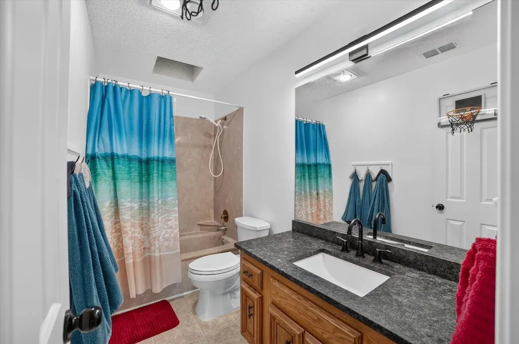 1 Meadow Lane Bedford TX 76021