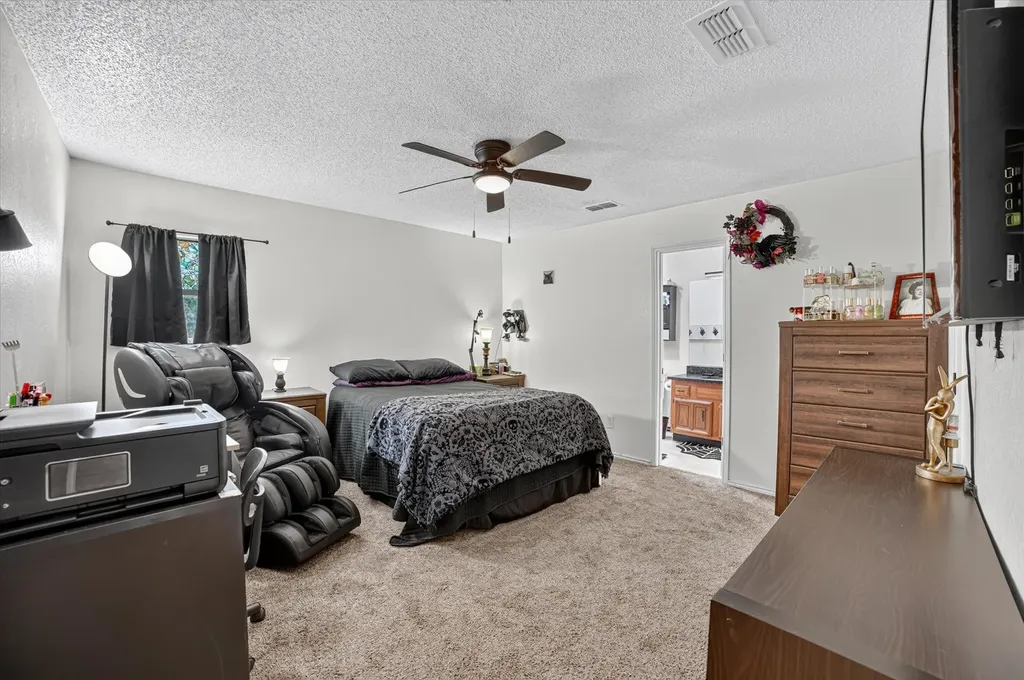1 Meadow Lane Bedford TX 76021