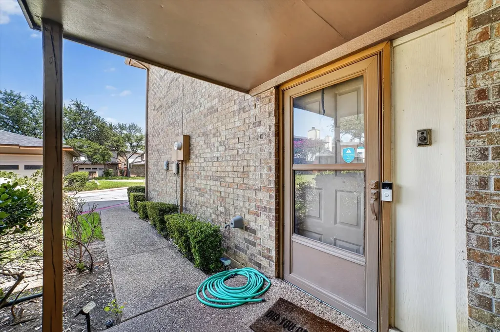 1 Meadow Lane Bedford TX 76021