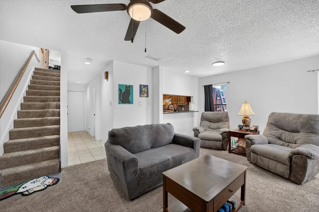 1 Meadow Lane Bedford TX 76021
