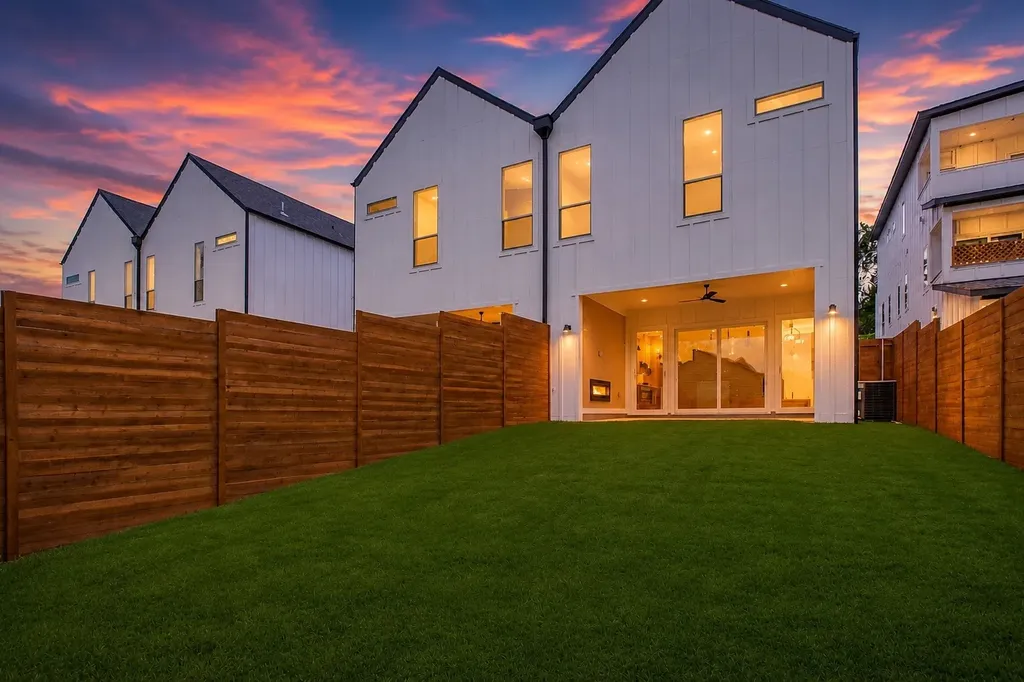 1837 Pollard Street Dallas TX 75208