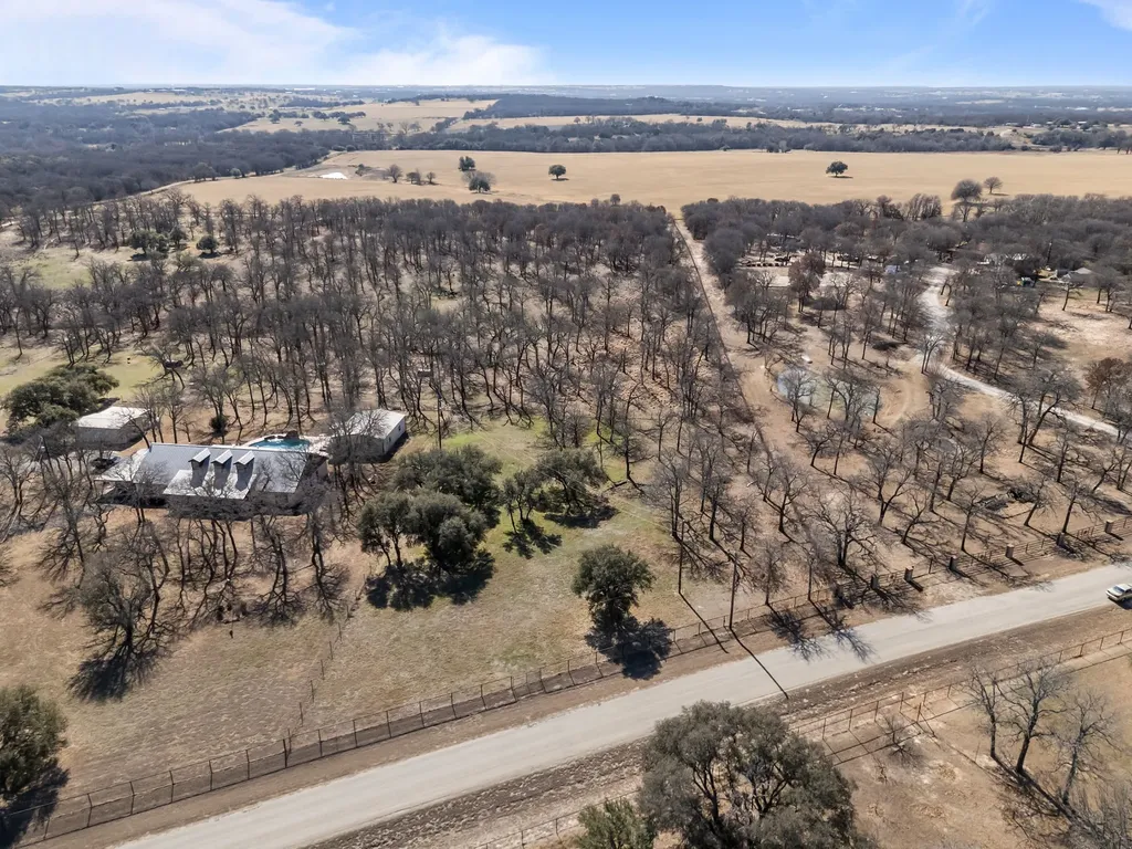 142 Clearwater Drive Poolville TX 76487