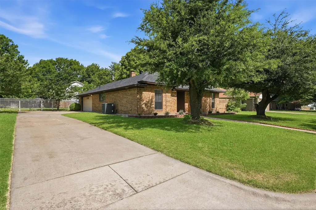 3110 Normandy Drive Sherman TX 75090